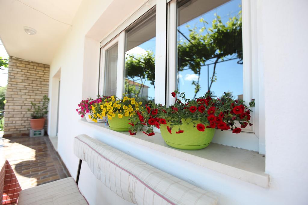 Apartment Marin Donji Seget Екстериор снимка